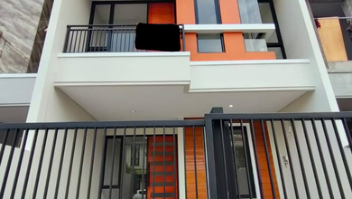 Jual Rumah Strategis di Kenjeran, Surabaya - LT 102m²