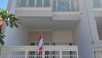 Properti Siap Huni di Kawasan Mulyorejo, Surabaya, LT 75m²