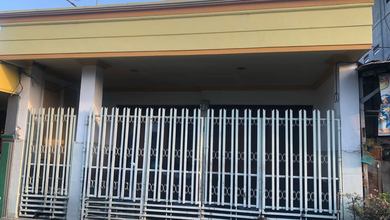 Rumah Dijual di Simokerto, Surabaya, LB 170m², Harga Terbaik!