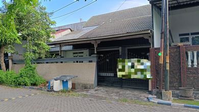 Rumah Dijual di Pondok Tjandra, Sidoarjo, LB 180m², Harga Terbaik!
