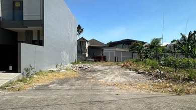 Tanah Nyaman untuk Hunian di Tenggilis Mejoyo, Surabaya, Luas 179m²