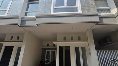 Rumah Siap Huni di Kawasan Tambaksari, Surabaya, LT 50m²