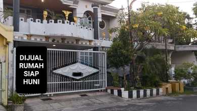 Hunian Mewah di Rungkut, Surabaya, 4 Kamar Tidur, LT 200m²