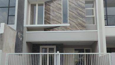 Rumah Dijual di Kenjeran, Surabaya, LB 156m², Harga Terbaik!
