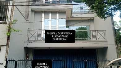 DISEWAKAN/DIJUAL RUANG USAHA (RUKO) 0 JLN GENTENG BESAR SIAP PAKAI