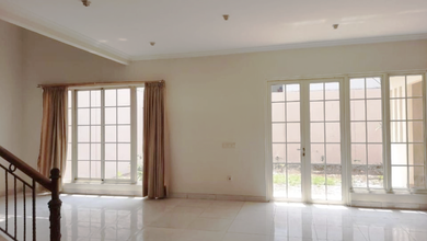 Rumah Sewa Nyaman Lokasi BSD, Tangerang Selatan, LB 255m²