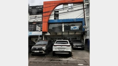 Dijual/ Disewa Ruko (2Ruko) Pinggir Jalan Area Ramai 3 Lantai di Bsd