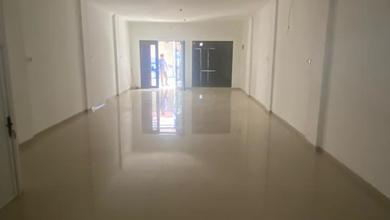 Disewakan Ruko Terenovasi 2 Lantai Sebelah BSD Plaza di Sektor 4 BSD, Tangerang Selatan