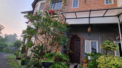 Hunian Elegan di Karawaci, Tangerang, 6 KT, LT 264m²