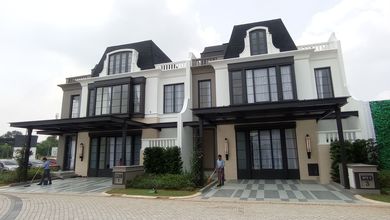 Rumah Area Premium Gading Serpong The Spring, Tangerang - Harga Menarik 4,4 Miliar