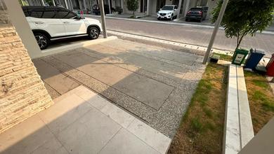 Penawaran Eksklusif, rumah Prestisius di Pantai Indah Kapuk 2, Jakarta Utara, LB 98m²