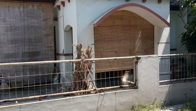 Rumah Dijual di Gayungan, Surabaya, LB 100m², Harga Kompetitif!