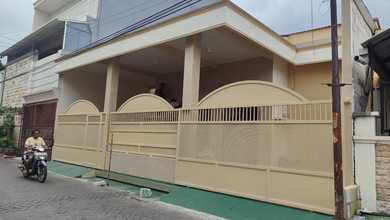 Hunian Mewah di Kenjeran, Surabaya, 4 KT, LT 216m²