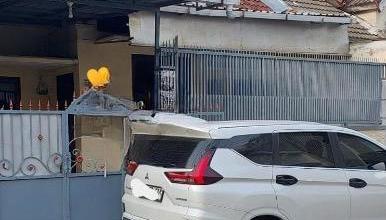 Rumah Unfurnished Lokasi Strategis di Mulyosari