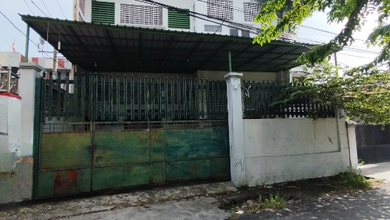 Gudang Dekat Raya Merr Galaxy Mall Karangmenjangan Surabaya Timur