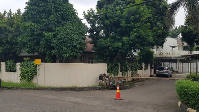 Rumah Mewah di Kawasan Villa Melati Mas, Tangerang Selatan, LB 297m², Harga 6,5 Miliar