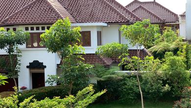 Penawaran Eksklusif, rumah Prestisius di Ciputat, Tangerang Selatan, LB 246m²