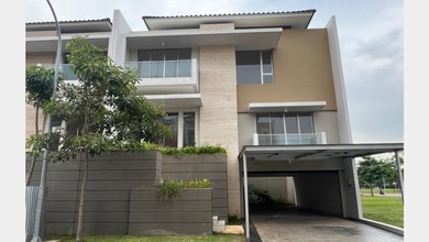 Dijual rumah Eksklusif di Pantai Indah Kapuk 2, Jakarta Utara - LT 240m²