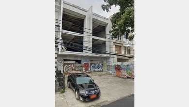 Dijual Ruko Gandeng 3,5 Lantai Luas & Strategis - Jalan Raya Bintaro Sektor 3