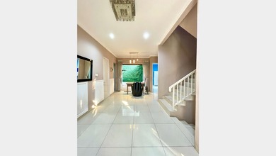 Kesempatan Langka, rumah Prestisius di Graha Raya, Tangerang Selatan, LB 147m²