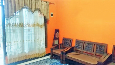Kesempatan Rumah di Ciledug, Tangerang, LB 160m², Harga 900 Juta