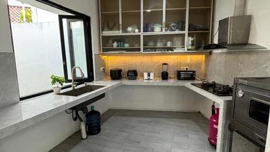 Kesempatan Langka, rumah Mewah di Pondok Pinang, Jakarta Selatan, LB 90m²