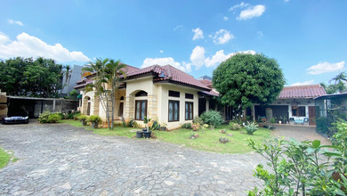 Kesempatan Eksklusif, rumah Prestisius di Sektor 9-Bintaro, Tangerang Selatan, LB 350m²