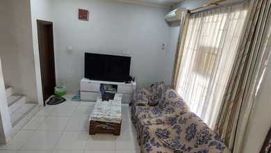 Rumah Siap Pakai di Area Graha Raya, Tangerang Selatan, LT 60m²