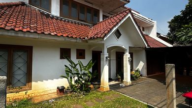 Kesempatan Eksklusif, rumah Mewah di Cilandak, Jakarta Selatan, LB 300m²