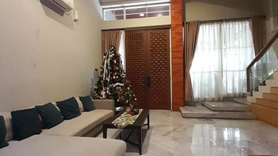Hunian Elite di Kawasan Graha Raya Bintaro, Tangerang Selatan, LB 200m², Harga 2,7 Miliar