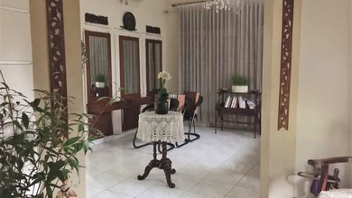 Dijual rumah Mewah di Bintaro, Jakarta Selatan - LT 301m²