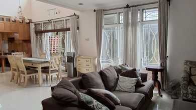 Dikontrakkan Rumah Terjangkau di Bintaro, Tangerang Selatan, LT 220m²