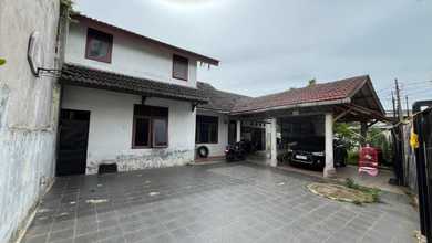 Rumah Area Luxury Bintaro, Tangerang Selatan - Harga Menarik 2,8 Miliar