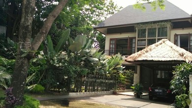 Hunian Elegan di BSD, Tangerang Selatan, 4 KT, LT 346m²