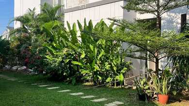 Kesempatan Eksklusif, rumah Mewah di Sektor 7-Bintaro, Tangerang Selatan, LB 187m²