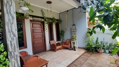 Properti Siap Pakai di Area Karang Tengah, Tangerang, LT 137m²