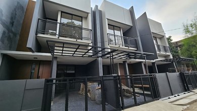 Kesempatan Rumah di Gading Serpong, Tangerang, LB 70m², Harga 975 Juta