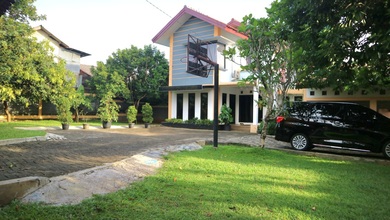 For Sale rumah Eksklusif di Cirendeu, Jakarta Selatan - LT 1500m²