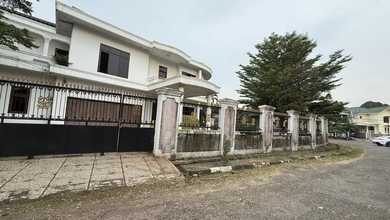 Rumah Mewah di Kawasan Jatiwarna, Bekasi, LB 700m², Harga 10 Miliar