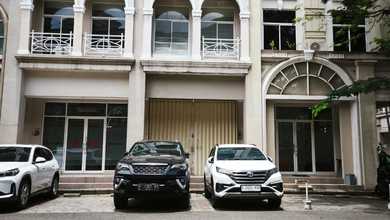 Ruko 2,5 Lantai Kawasan Komersial di Galaxy Bekasi