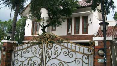 Penawaran Eksklusif, rumah Mewah di Kemang, Jakarta Selatan, LB 614m²
