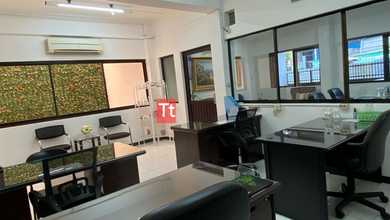 Rumah Elite di Kawasan Gajah Mada, Jakarta Pusat, LB 1350m², Harga 8 Miliar