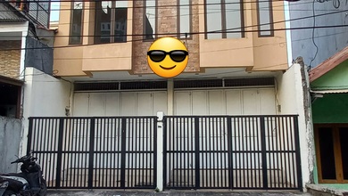 Ruko Baru, Lokasi Hadap Jalan Besar, Cocok Untuk Kantor, Gudang, Pejagalan