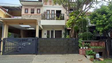 Penawaran Eksklusif, rumah Mewah di Bekasi, Bekasi, LB 201m²