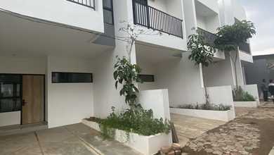 Rumah Dijual di Ciracas, Jakarta Timur, LB 64m², Harga Kompetitif!