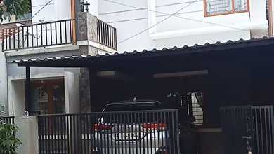 Rumah Prestisius di Kawasan Kalimalang, Jakarta Timur, LB 250m², Harga 3,5 Miliar