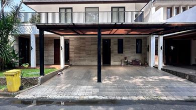 Hunian Elegan di Kemang, Jakarta Selatan, 4 Kamar Tidur, LT 425m²
