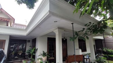 Rumah Mewah di Kawasan Kalimalang, Jakarta Timur, LB 240m², Harga 12 Miliar