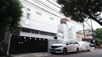 Rumah Area Premium Gatot Subroto, Jakarta Selatan - Harga Terbaik 22 Miliar