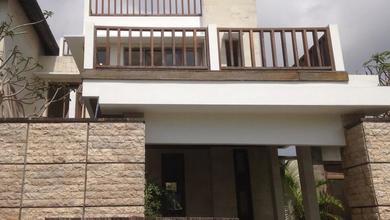 Dijual villa eksklusif di kawasan Sahadewa Mansion, Pecatu Graha Bali